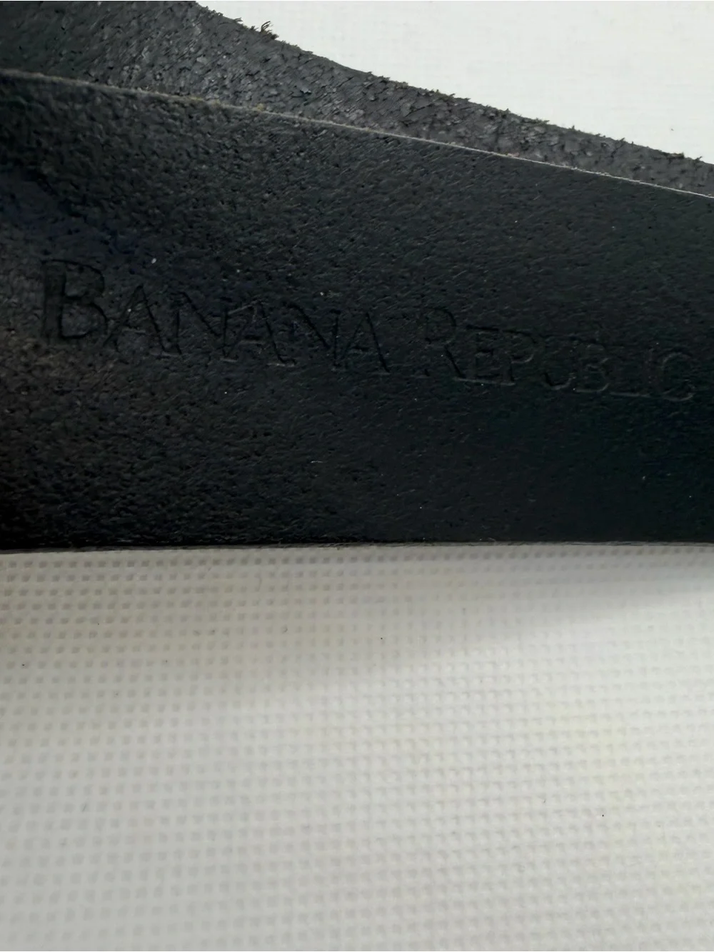 MEN'S BANANA REPUBLIC BLACK GENUINE LEATHER BELT SIZE 34 inches XS